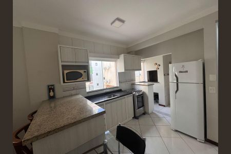 Cozinha de apartamento para alugar com 1 quarto, 42m² em Ingleses do Rio Vermelho, Florianópolis