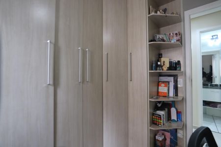 Apartamento à venda com 66m², 3 quartos e 1 vagaQuarto 2