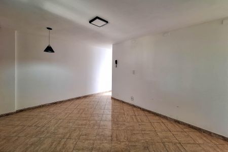 Sala de apartamento para alugar com 2 quartos, 72m² em Fátima, Niterói