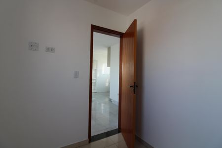 Quarto 1 de apartamento para alugar com 2 quartos, 54m² em Vila Silvia, São Paulo