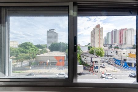Apartamento para alugar com 44m², 2 quartos e sem vaga Apartamento para alugar com 44m², 2 quartos e sem vagaQuarto - Janela