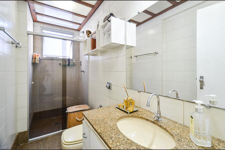 Apartamento à venda com 106m², 3 quartos e 2 vagasBanheiro Social