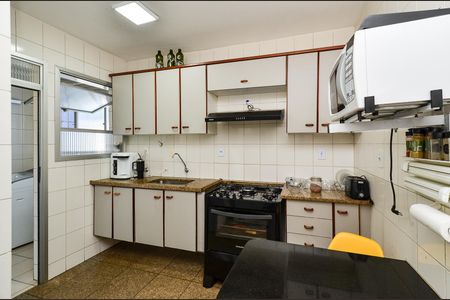 Apartamento à venda com 106m², 3 quartos e 2 vagasCozinha