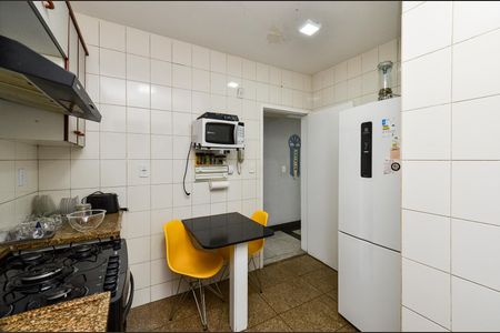 Apartamento à venda com 106m², 3 quartos e 2 vagasCozinha