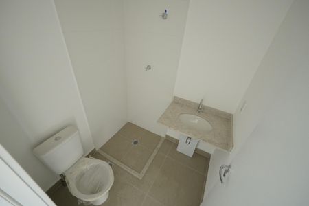 Banheiro de kitnet/studio à venda com 1 quarto, 23m² em Vila Mariana, São Paulo