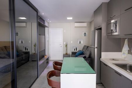 Apartamento para alugar com 47m², 1 quarto e 2 vagas Apartamento para alugar com 47m², 1 quarto e 2 vagasSala/cozinha