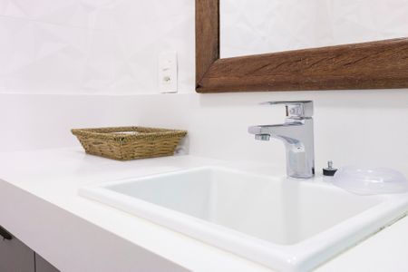 Apartamento para alugar com 47m², 1 quarto e 2 vagas Apartamento para alugar com 47m², 1 quarto e 2 vagasBanheiro social