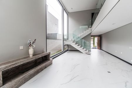 Casa de condomínio à venda com 423m², 4 quartos e 4 vagas Casa de condomínio à venda com 423m², 4 quartos e 4 vagasSala