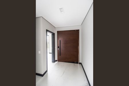Casa de condomínio à venda com 423m², 4 quartos e 4 vagas Casa de condomínio à venda com 423m², 4 quartos e 4 vagasEntrada
