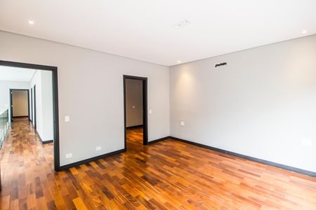 Casa de condomínio à venda com 423m², 4 quartos e 4 vagas Casa de condomínio à venda com 423m², 4 quartos e 4 vagasSuíte master