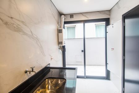 Casa de condomínio à venda com 423m², 4 quartos e 4 vagas Casa de condomínio à venda com 423m², 4 quartos e 4 vagasÁrea de Serviço