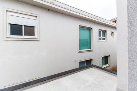 Casa de condomínio à venda com 423m², 4 quartos e 4 vagas Casa de condomínio à venda com 423m², 4 quartos e 4 vagasVista da Suíte