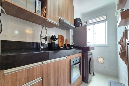 Apartamento para alugar com 42m², 2 quartos e 1 vaga Apartamento para alugar com 42m², 2 quartos e 1 vagaCozinha e Área de Serviço