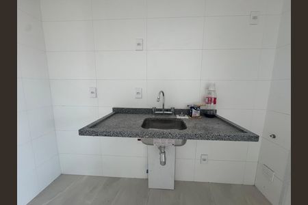 Cozinha de apartamento à venda com 2 quartos, 57m² em Vila Yara, Osasco