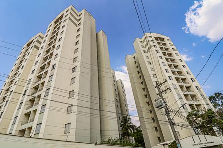 Apartamento para alugar com 68m², 3 quartos e 1 vagaFachada e portaria