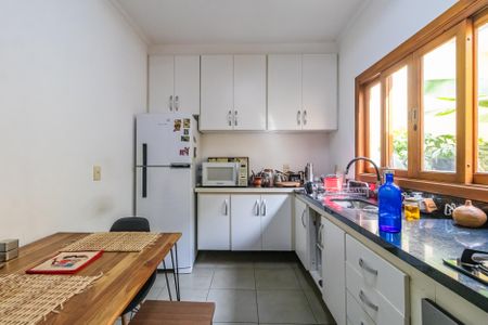 Casa para alugar com 105m², 2 quartos e 1 vaga