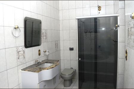 Casa para alugar com 255m², 3 quartos e 5 vagasBanheiro da Suíte