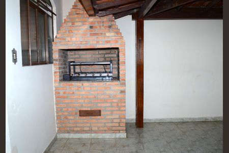 Casa para alugar com 255m², 3 quartos e 5 vagasÁrea comum - Churrasqueira