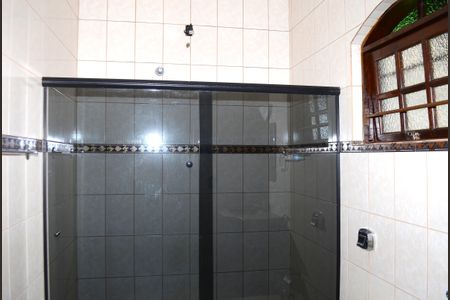 Casa para alugar com 255m², 3 quartos e 5 vagasBanheiro Corredor
