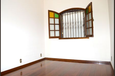 Casa para alugar com 255m², 3 quartos e 5 vagasQuarto 1