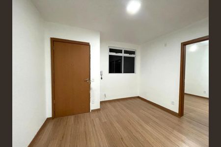 Sala de apartamento para alugar com 2 quartos, 50m² em Canudos, Novo Hamburgo
