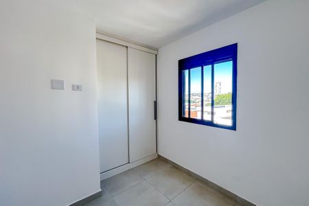 Quarto 1 de apartamento para alugar com 2 quartos, 40m² em Vila Carrão, São Paulo