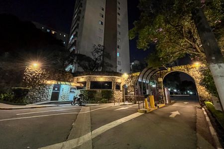 Apartamento à venda com 58m², 2 quartos e 1 vaga Apartamento à venda com 58m², 2 quartos e 1 vagaFachada