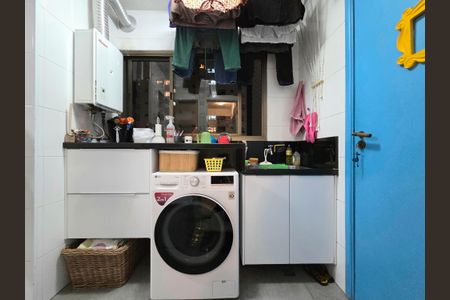 Apartamento à venda com 144m², 3 quartos e 3 vagas Apartamento à venda com 144m², 3 quartos e 3 vagasÁrea de Serviço