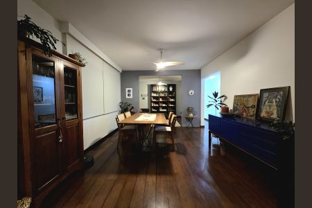 Apartamento à venda com 144m², 3 quartos e 3 vagas Apartamento à venda com 144m², 3 quartos e 3 vagasSala de Jantar