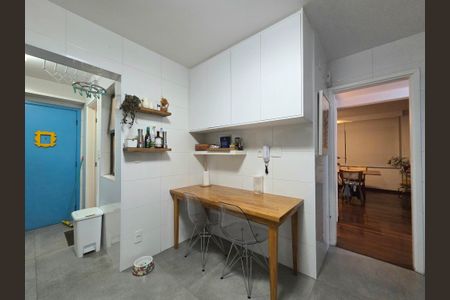 Apartamento à venda com 144m², 3 quartos e 3 vagas Apartamento à venda com 144m², 3 quartos e 3 vagasCozinha