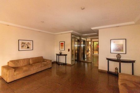 Apartamento à venda com 144m², 3 quartos e 3 vagas Apartamento à venda com 144m², 3 quartos e 3 vagasHall