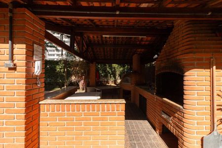 Apartamento à venda com 144m², 3 quartos e 3 vagas Apartamento à venda com 144m², 3 quartos e 3 vagasÁrea comum - Churrasqueira