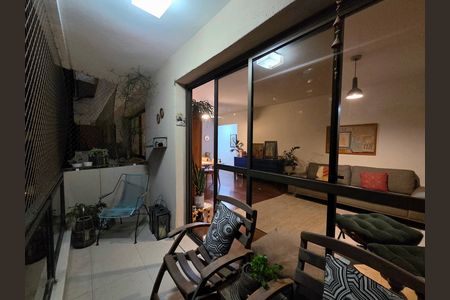 Apartamento à venda com 144m², 3 quartos e 3 vagas Apartamento à venda com 144m², 3 quartos e 3 vagasVaranda da Sala
