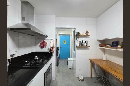 Apartamento à venda com 144m², 3 quartos e 3 vagas Apartamento à venda com 144m², 3 quartos e 3 vagasCozinha