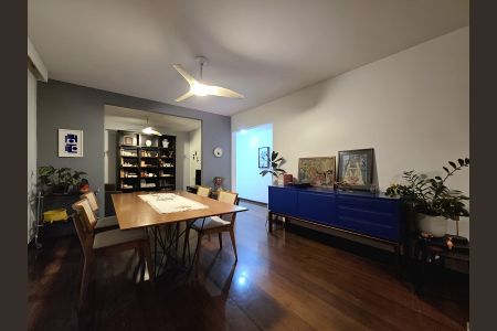 Apartamento à venda com 144m², 3 quartos e 3 vagas Apartamento à venda com 144m², 3 quartos e 3 vagasSala de Jantar