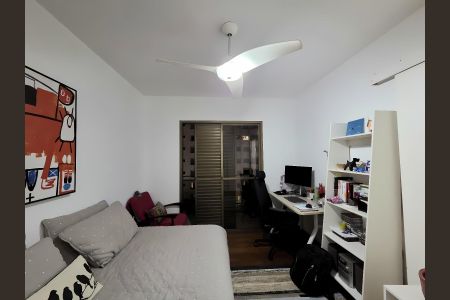 Apartamento à venda com 144m², 3 quartos e 3 vagas Apartamento à venda com 144m², 3 quartos e 3 vagasSuíte 2