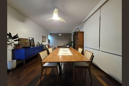 Apartamento à venda com 144m², 3 quartos e 3 vagas Apartamento à venda com 144m², 3 quartos e 3 vagasSala de Jantar