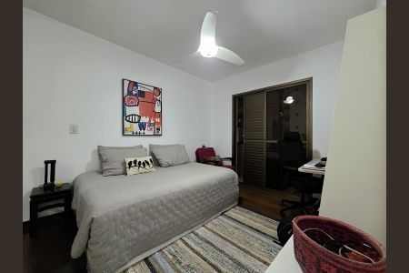 Apartamento à venda com 144m², 3 quartos e 3 vagas Apartamento à venda com 144m², 3 quartos e 3 vagasSuíte 2