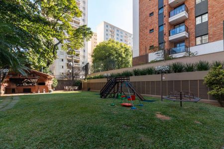 Apartamento à venda com 144m², 3 quartos e 3 vagas Apartamento à venda com 144m², 3 quartos e 3 vagasÁrea comum - Playground