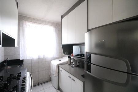 Apartamento à venda com 48m², 2 quartos e 1 vaga Apartamento à venda com 48m², 2 quartos e 1 vagaCozinha e Área de Serviço