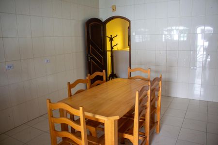 Casa para alugar com 120m², 3 quartos e 2 vagas Casa para alugar com 120m², 3 quartos e 2 vagasCozinha