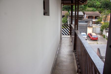 Casa para alugar com 120m², 3 quartos e 2 vagas Casa para alugar com 120m², 3 quartos e 2 vagasVaranda