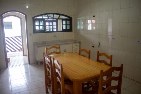 Casa para alugar com 120m², 3 quartos e 2 vagas Casa para alugar com 120m², 3 quartos e 2 vagasCozinha