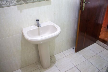 Casa para alugar com 120m², 3 quartos e 2 vagas Casa para alugar com 120m², 3 quartos e 2 vagasBanheiro