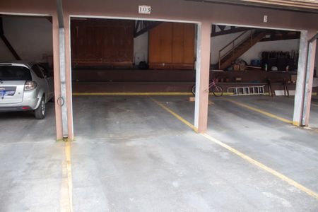 Casa para alugar com 120m², 3 quartos e 2 vagas Casa para alugar com 120m², 3 quartos e 2 vagasGaragem