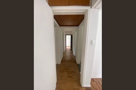 Corredor de apartamento para alugar com 3 quartos, 110m² em Pinheiros, São Paulo