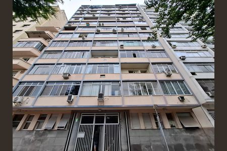 Apartamento para alugar com 51m², 3 quartos e sem vagaFachada 
