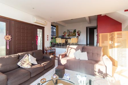 Casa à venda com 267m², 5 quartos e 3 vagas Casa à venda com 267m², 5 quartos e 3 vagassala