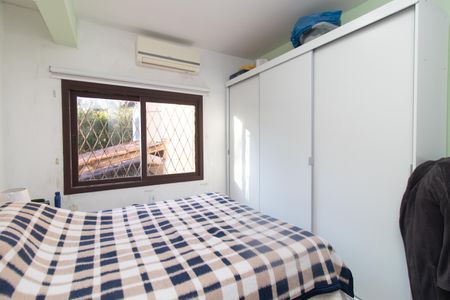 Casa à venda com 267m², 5 quartos e 3 vagas Casa à venda com 267m², 5 quartos e 3 vagasQuarto 1