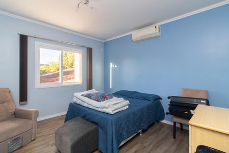 Casa à venda com 267m², 5 quartos e 3 vagas Casa à venda com 267m², 5 quartos e 3 vagasQuarto 3